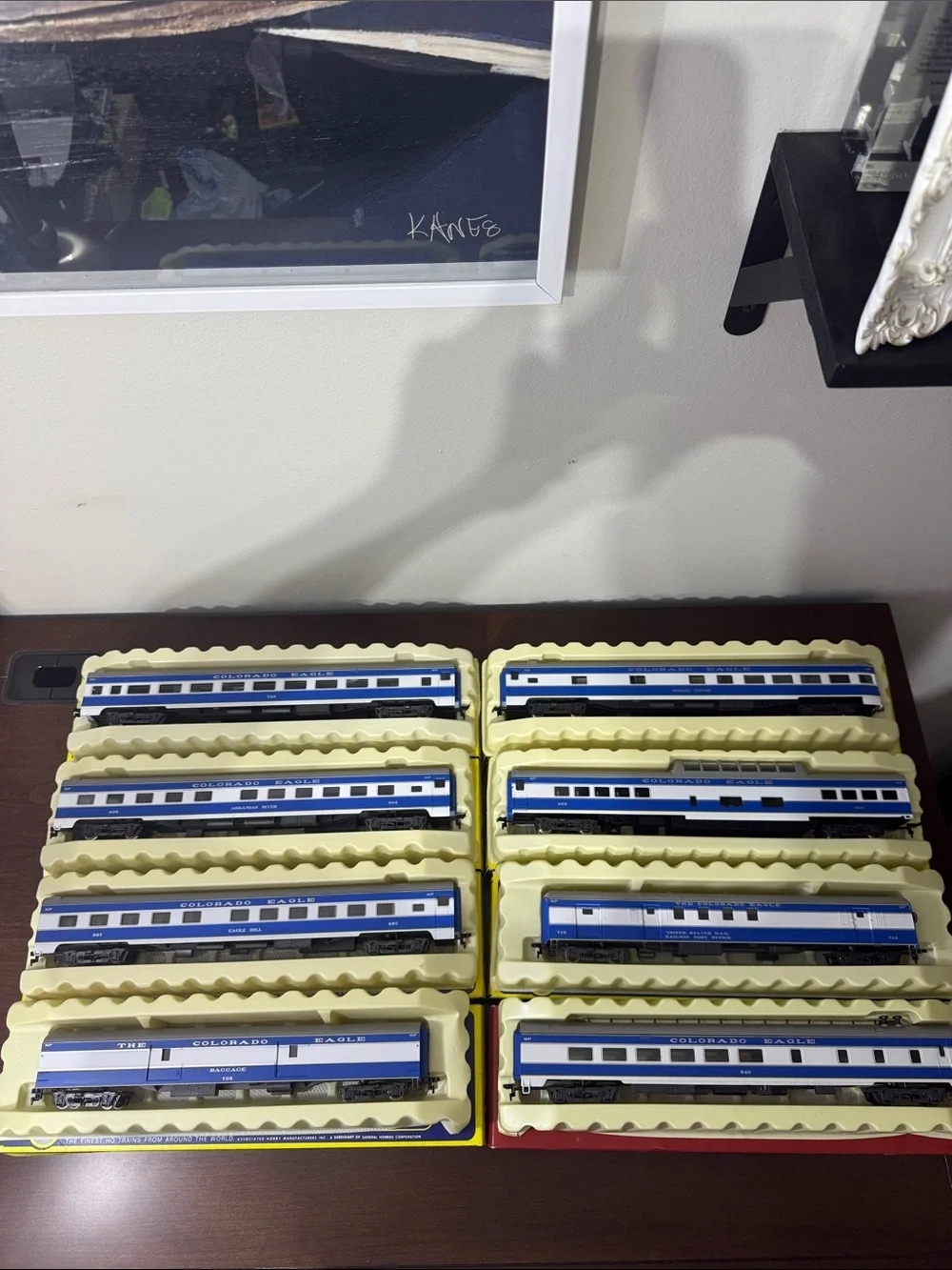 Rivarossi AHM The Colorado Eagle 1930’s HO 8 Constant Lighting Passenger Car Set